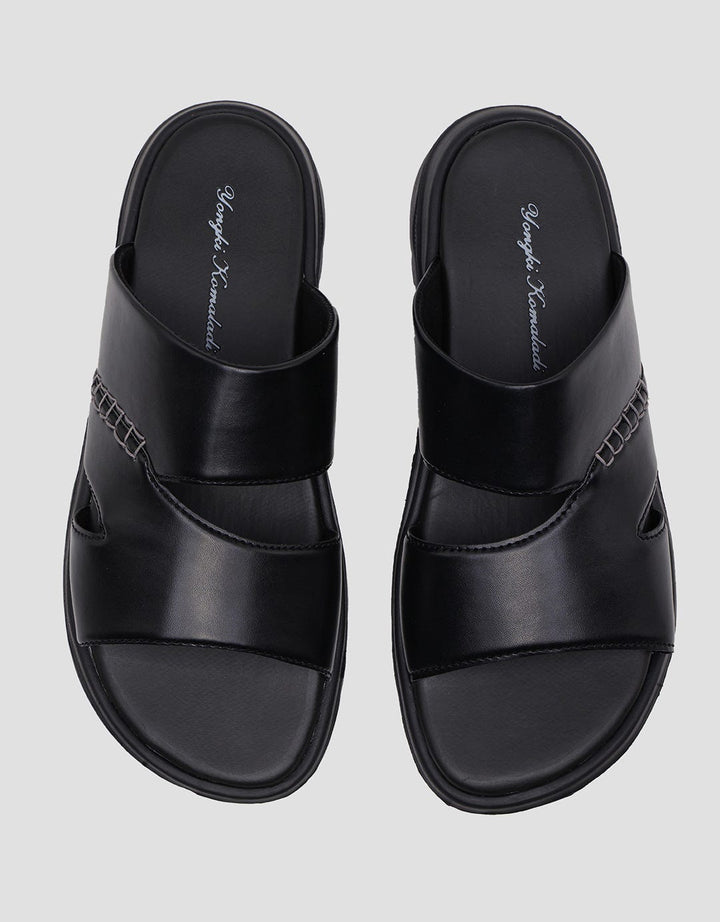 Yongki Komaladi Basic Sandal Slipper Men