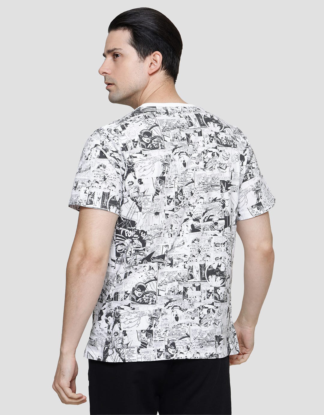 T Zone Wb Batman Anniversary - 4 Fullprint Kaos Lengan Pendek Pria