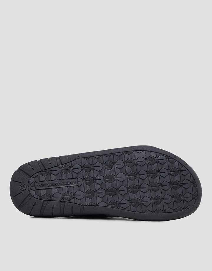 Yongki Komaladi Simply Sandal Slipper Men