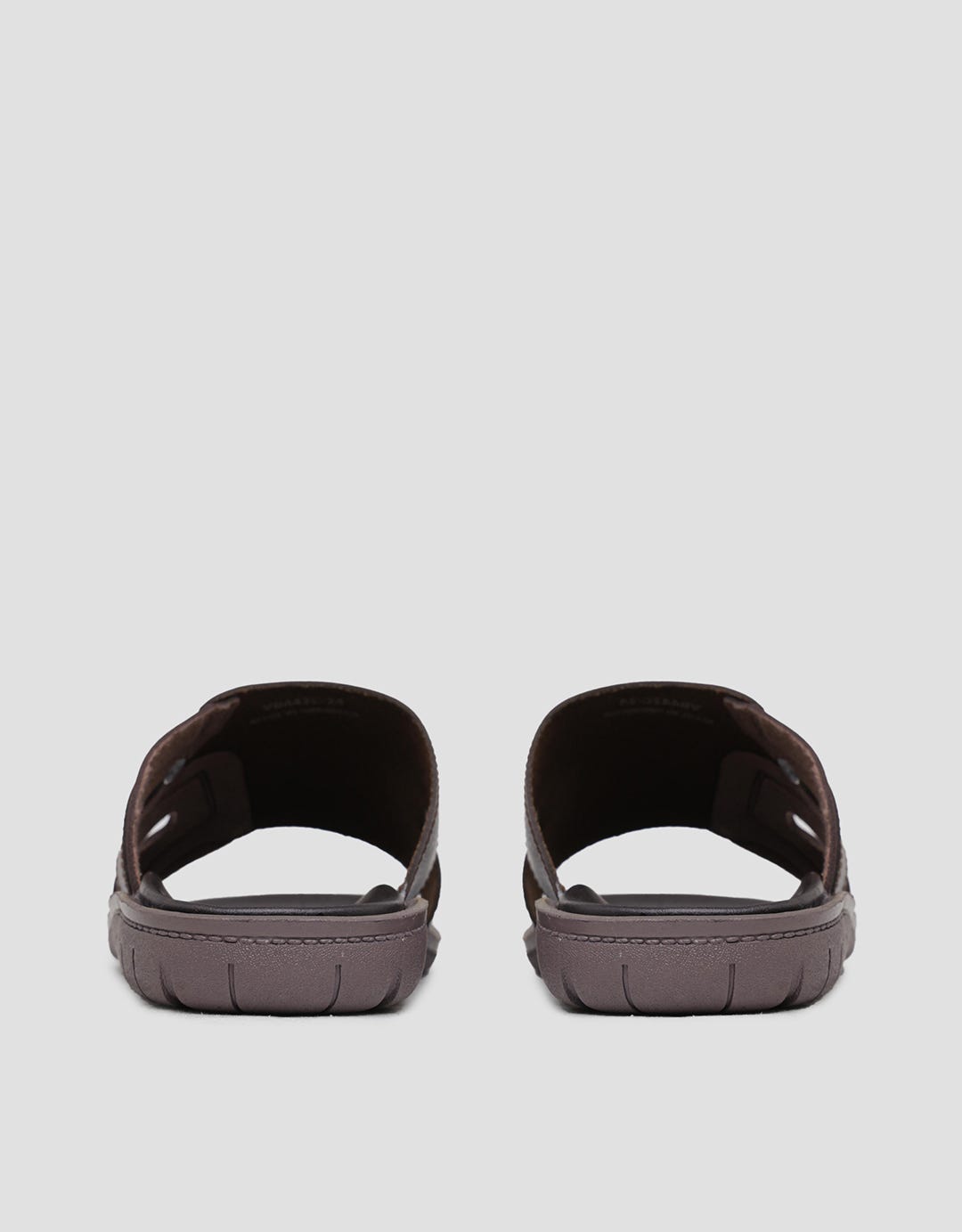 Yongki Komaladi Simply Sandal Slipper Men