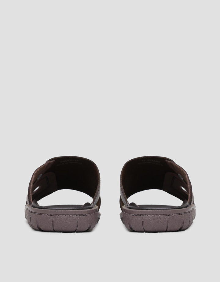 Yongki Komaladi Simply Sandal Slipper Men