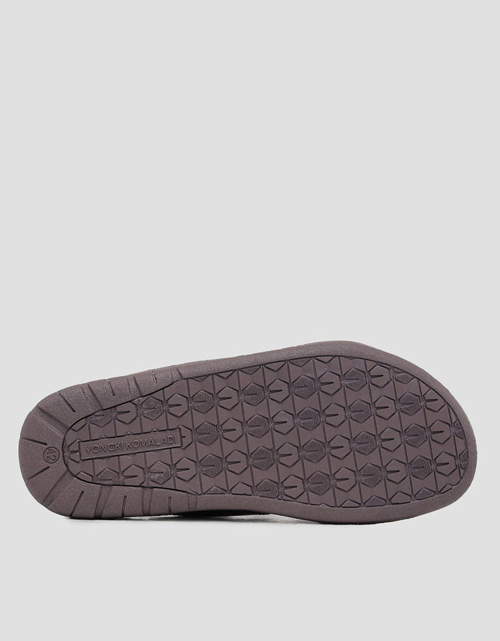 Yongki Komaladi Simply Sandal Slipper Men
