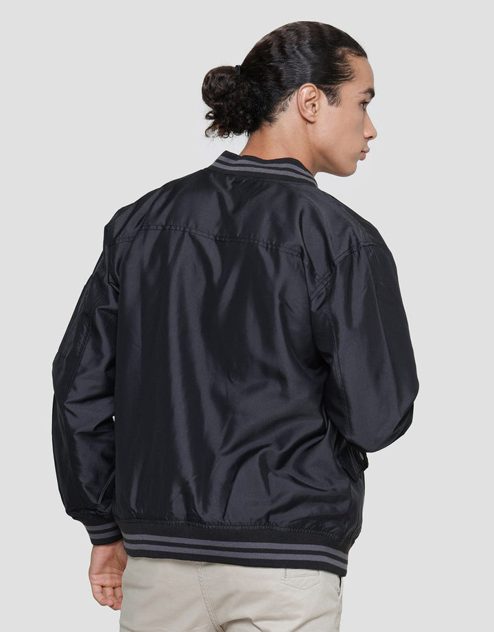 Nevada Jaket Nylon Pria