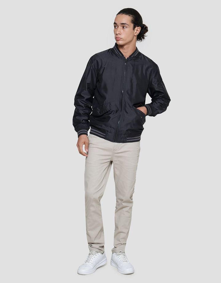 Nevada Jaket Nylon Pria