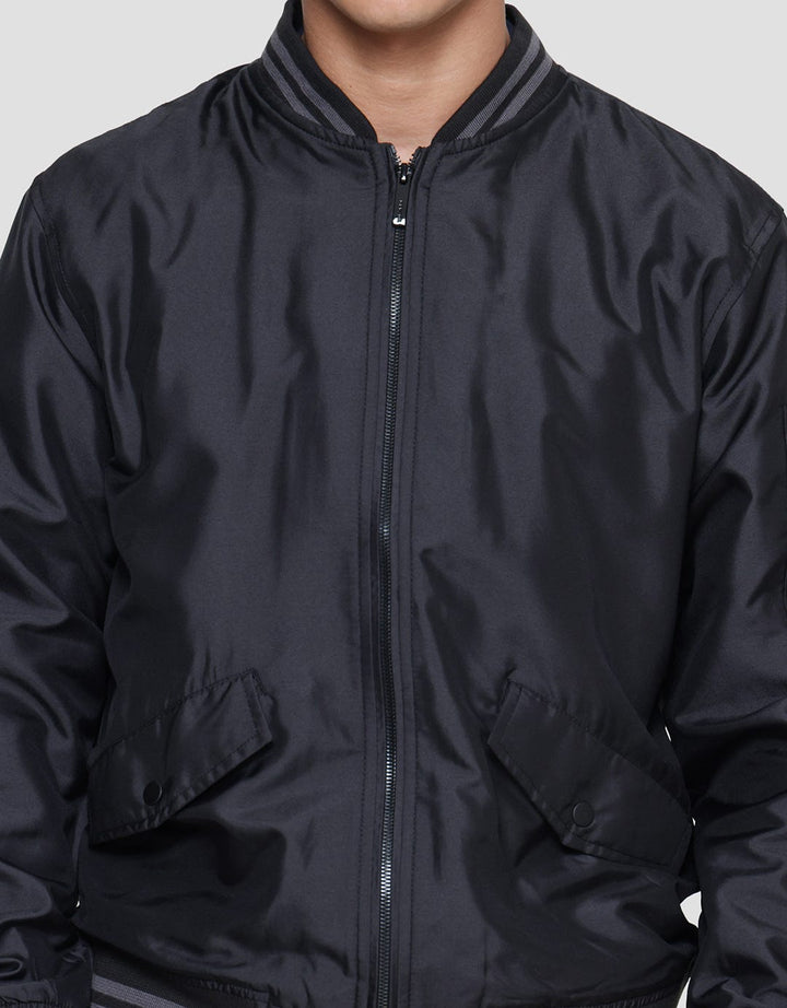 Nevada Jaket Nylon Pria