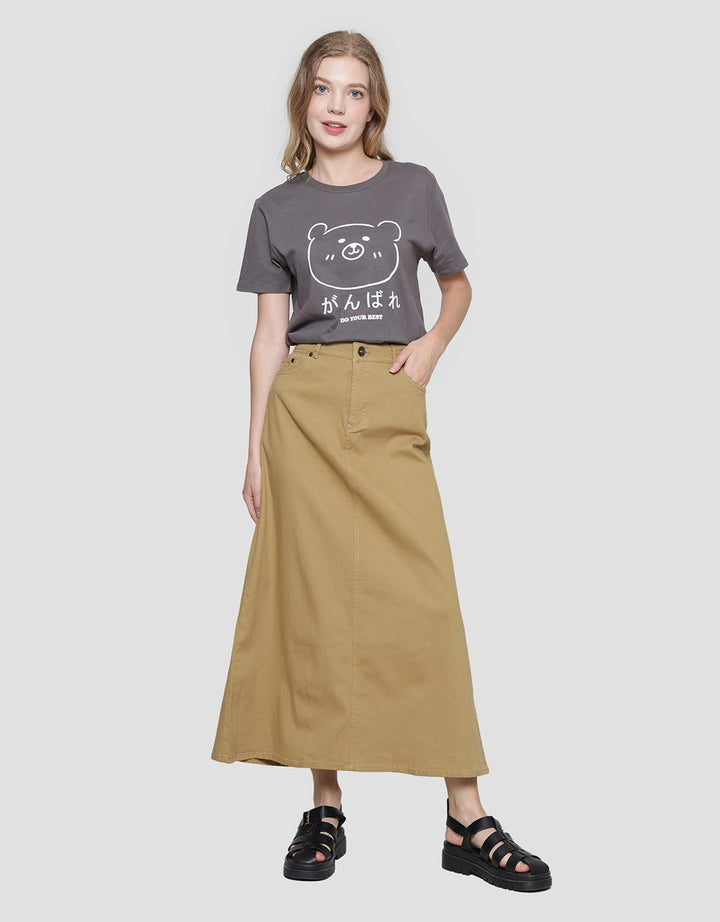Expand Lisa Rok Wanita