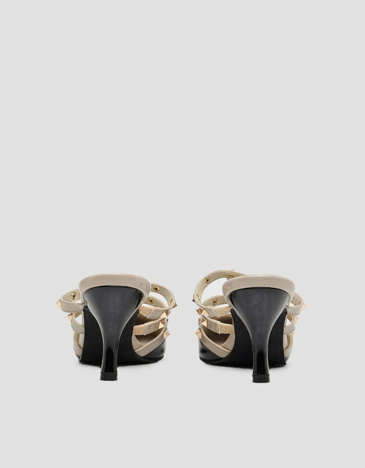 Yongki Komaladi Sepatu Pumps Amante Wanita