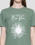 Details Print Be Brave Be You Kaos Lengan Pendek Regular Wanita