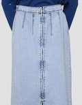 Details Slit And Zipper Rok Panjang Denim Wanita