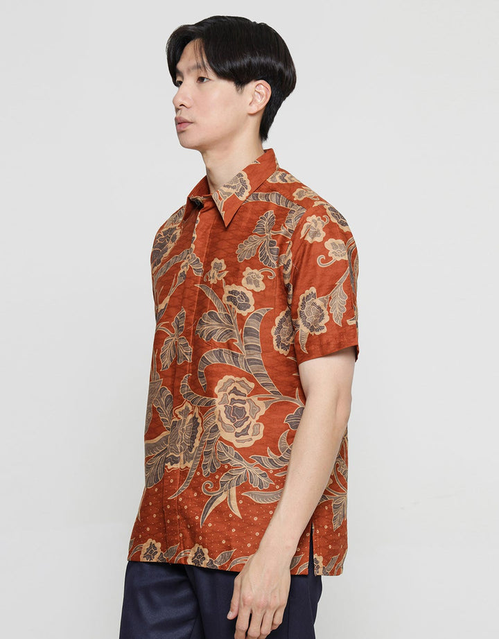 Arjuna Weda Hem Body Fit Batik Kembang Pria