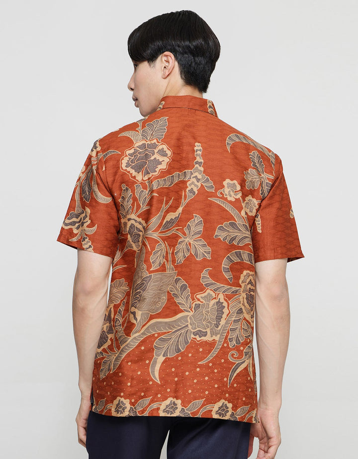Arjuna Weda Hem Body Fit Batik Kembang Pria