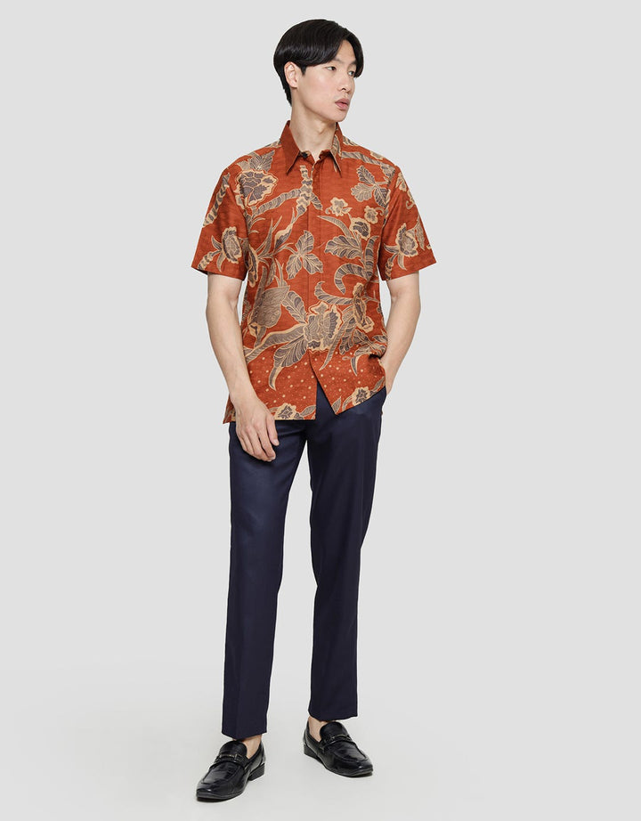 Arjuna Weda Hem Body Fit Batik Kembang Pria