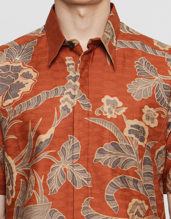 Arjuna Weda Hem Body Fit Batik Kembang Pria