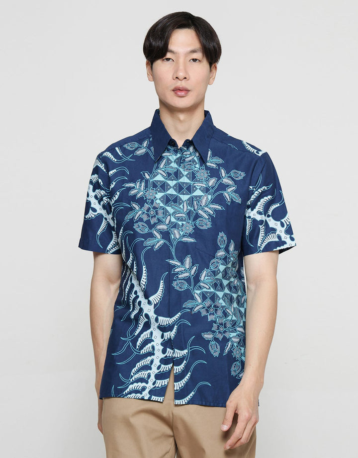 Arjuna Weda Hem Batik Modern 21 Pria