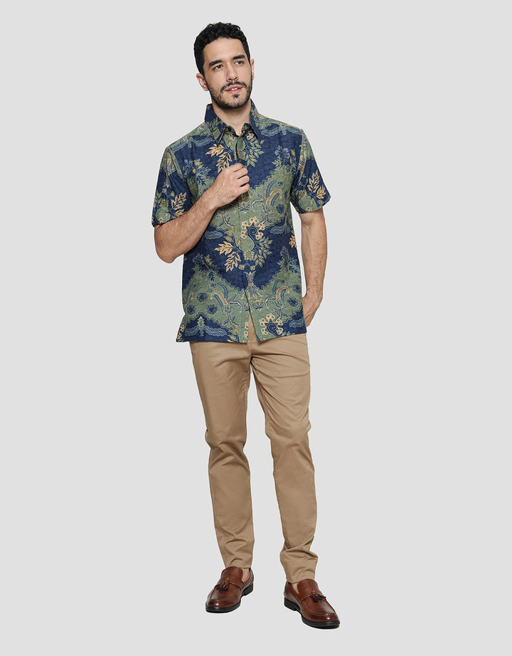 Arjuna Weda Batik Modern 17 Hem Pria