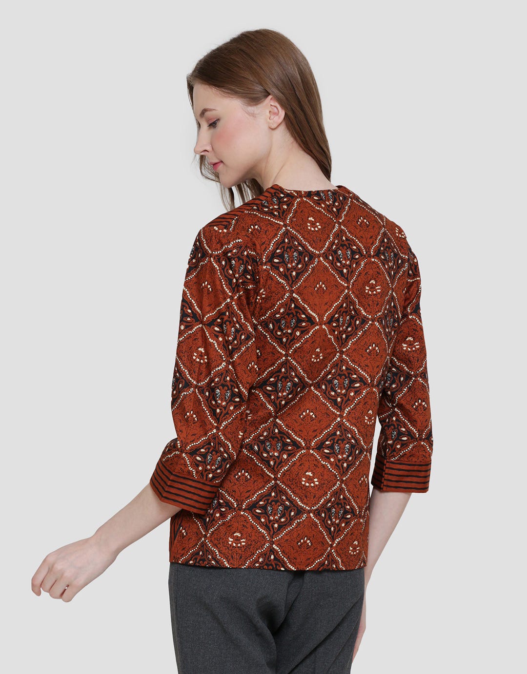 Arjuna Weda Blouse Batik Sido Mukti Pearl Women