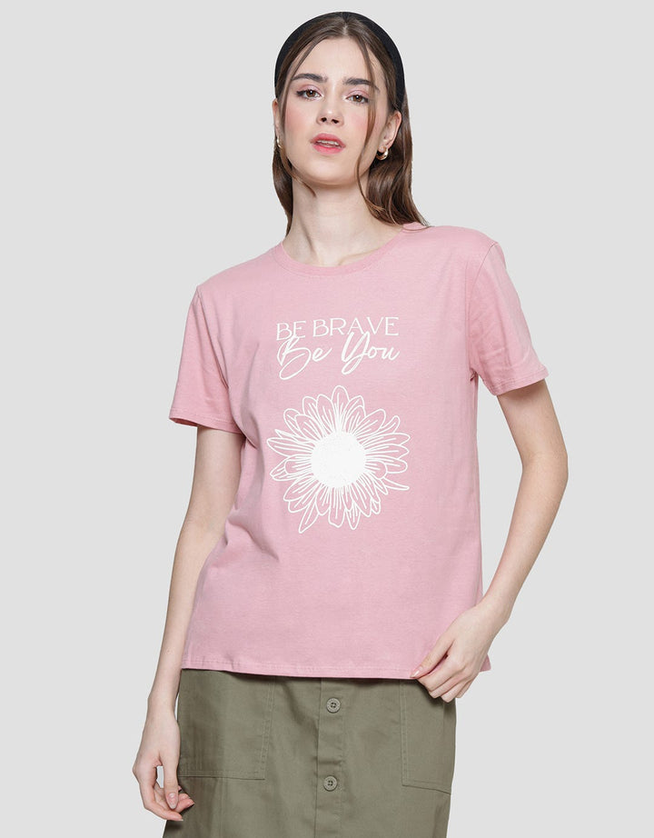 Details Print Be Brave Be You Kaos Lengan Pendek Regular Wanita