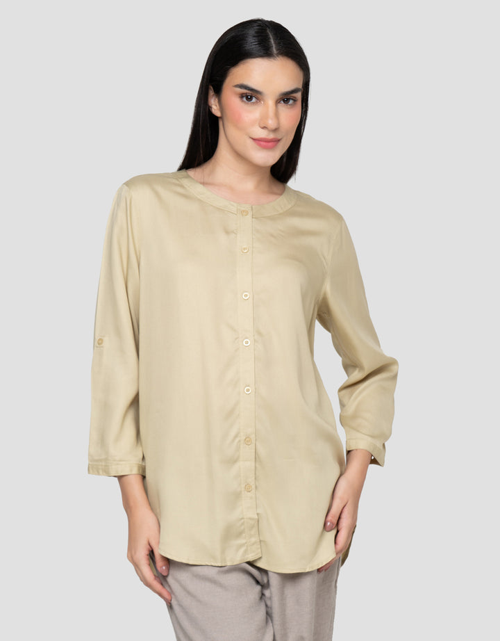 Cardinal Femme Full Button Round Neck Kemeja Wanita