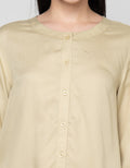 Cardinal Femme Full Button Round Neck Kemeja Wanita