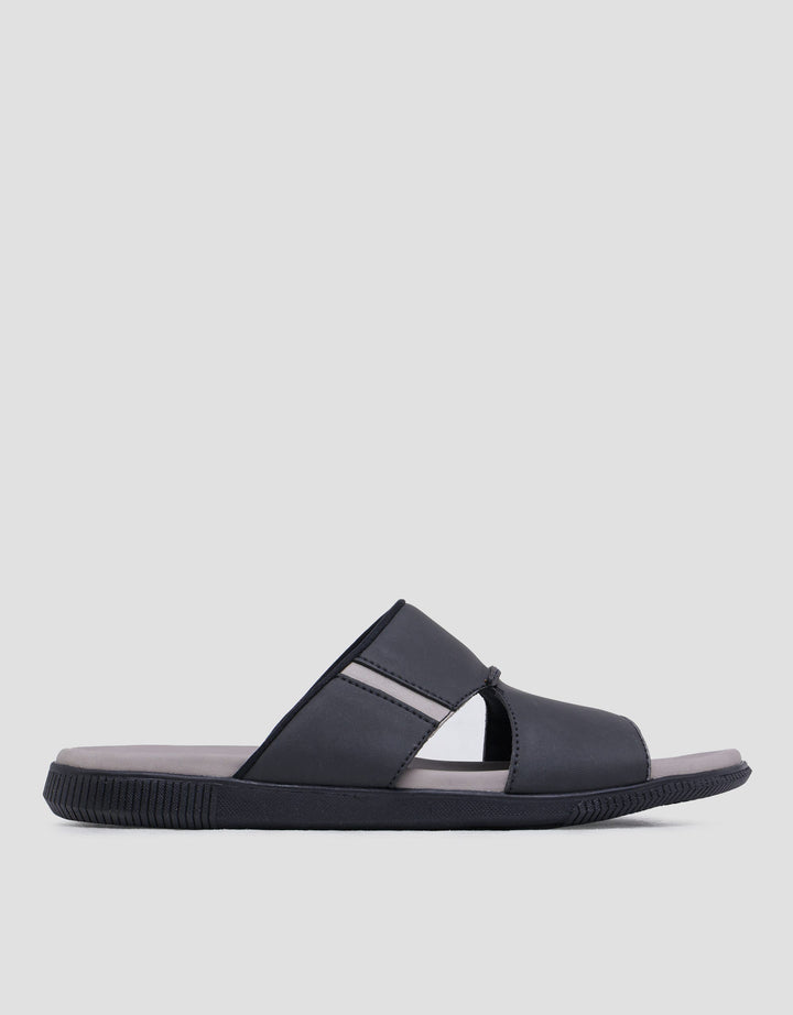 Yongki Komaladi Big Strap Sandal Pria