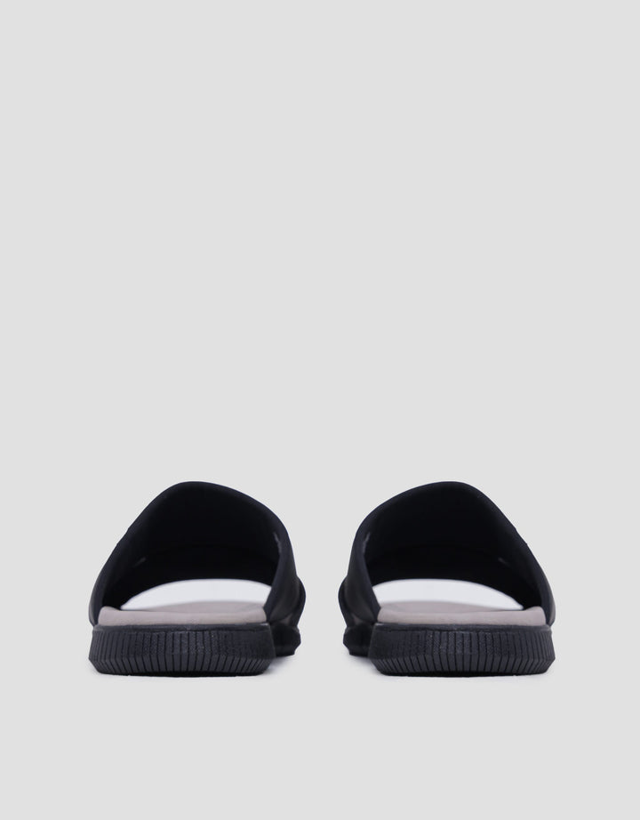Yongki Komaladi Big Strap Sandal Pria