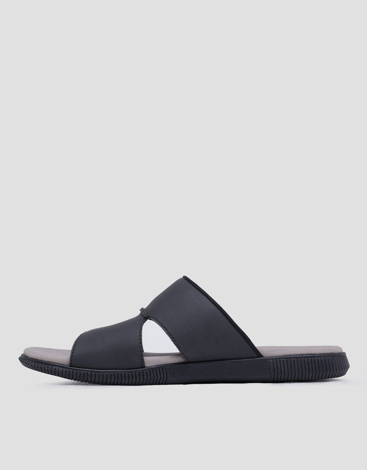 Yongki Komaladi Big Strap Sandal Pria