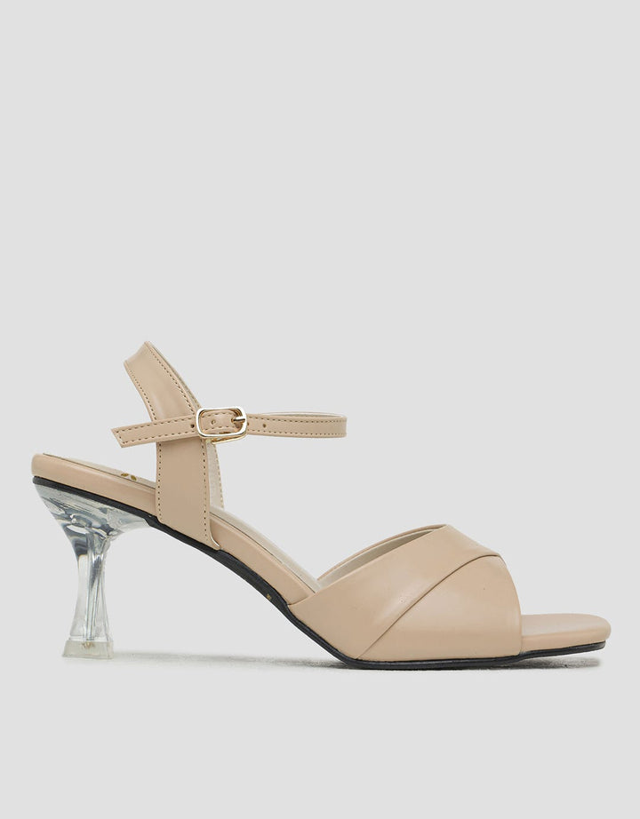 Yongki Komaladi Sandal Heals Wanita