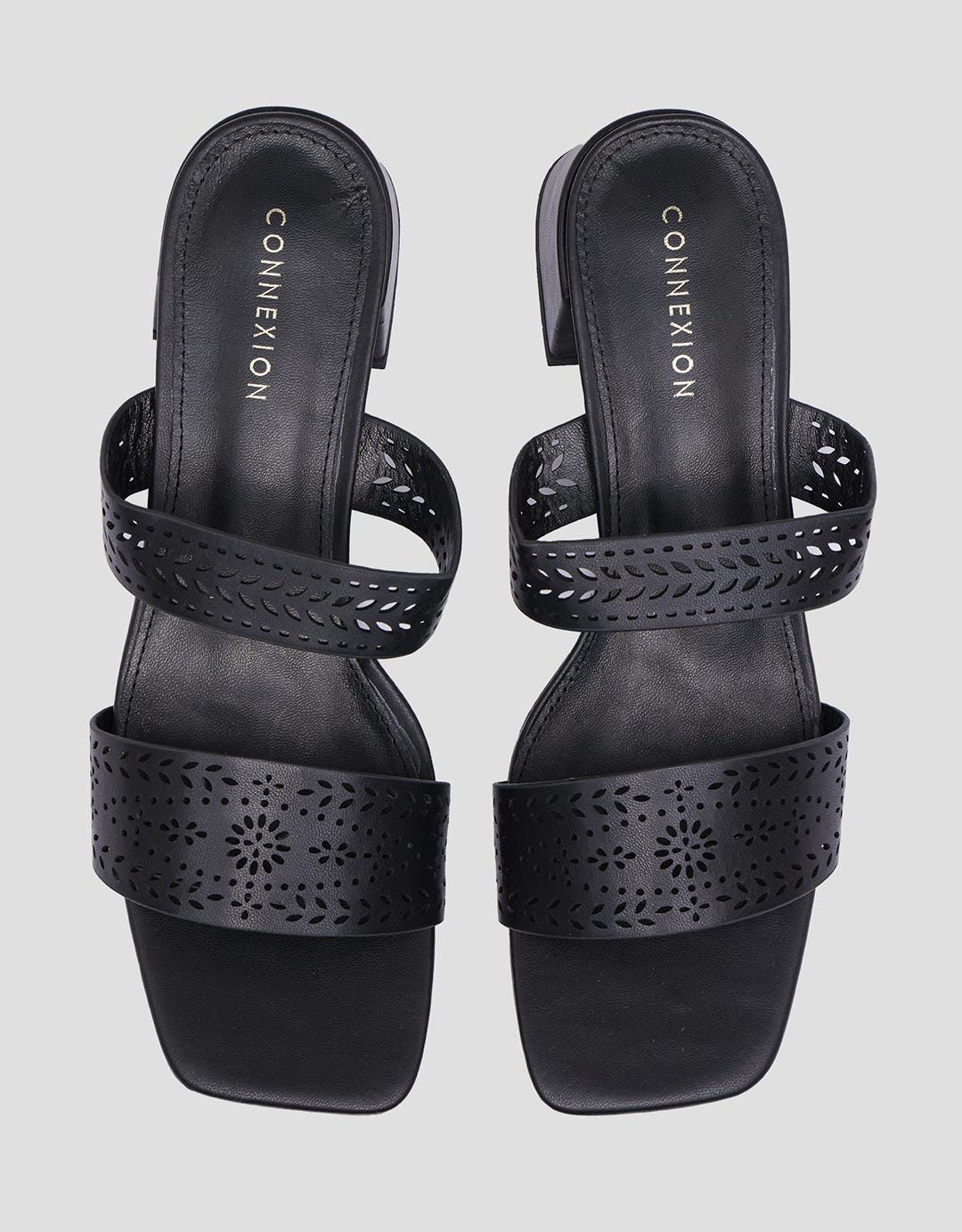 Connexion Rnss53 Lasser cut Slipper Sandal Wanita