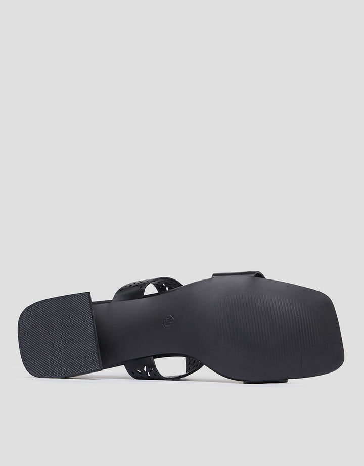 Connexion Rnss53 Lasser cut Slipper Sandal Wanita