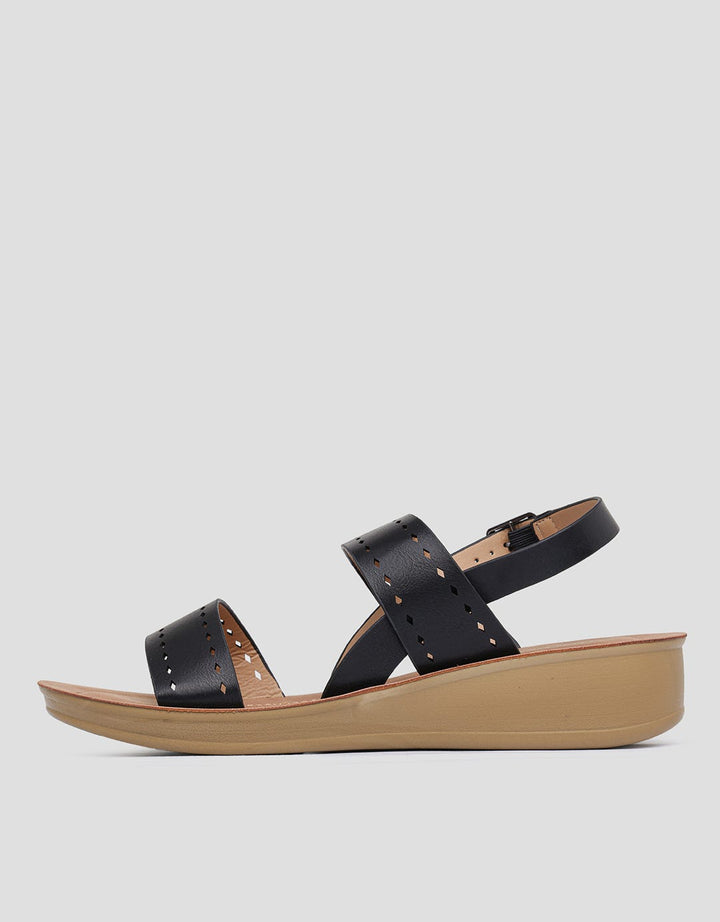 Connexion Rncs51 Slingback With Buckle Sandal Wanita