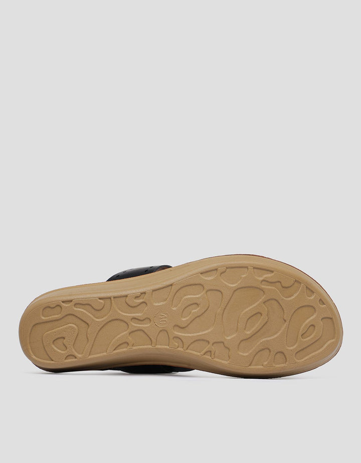 Connexion Rncs51 Slingback With Buckle Sandal Wanita