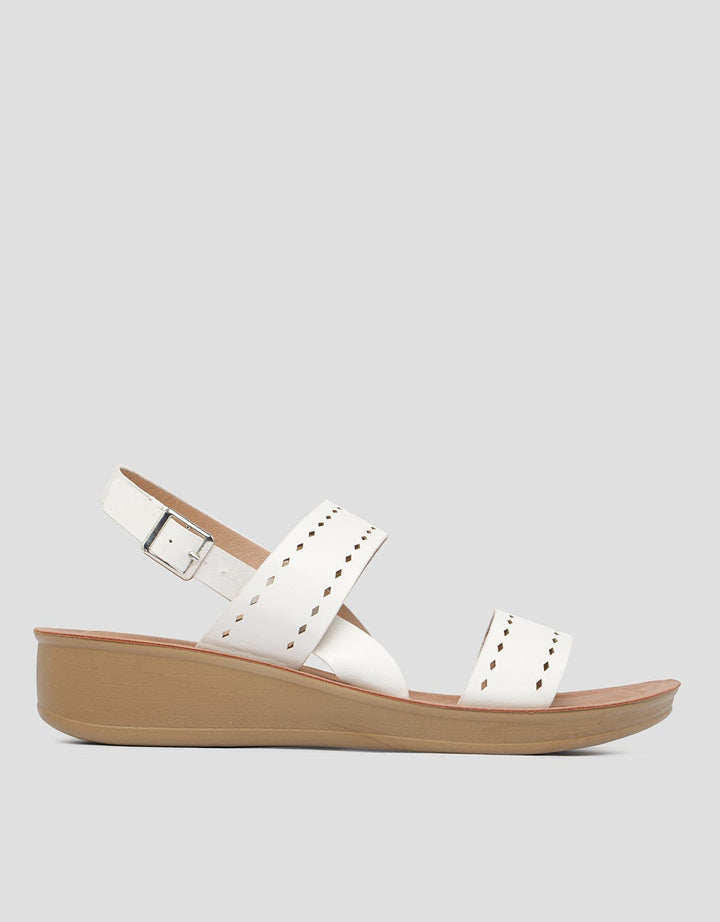 Connexion Rncs51 Slingback With Buckle Sandal Wanita