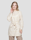 Expand Yeye Blouse Wanita
