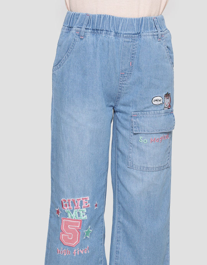 Little M Varsity Bordir Handuk Kantong Celana Panjang Denim Anak Perempuan