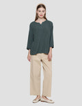 St. Yves V Neck Rubb Sleeve Blouse Wanita