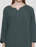 St. Yves V Neck Rubb Sleeve Blouse Wanita