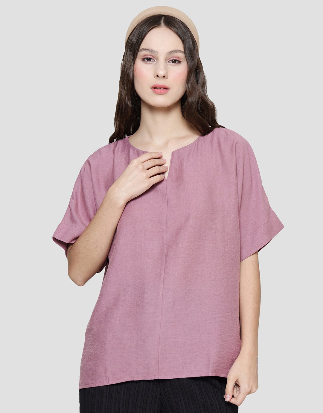 St. Yves Turn Up Women's Short Sleeve Blouse