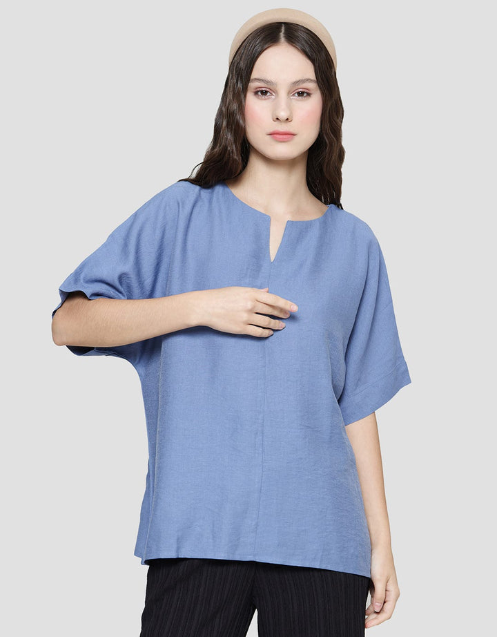 St. Yves Turn Up Women's Short Sleeve Blouse