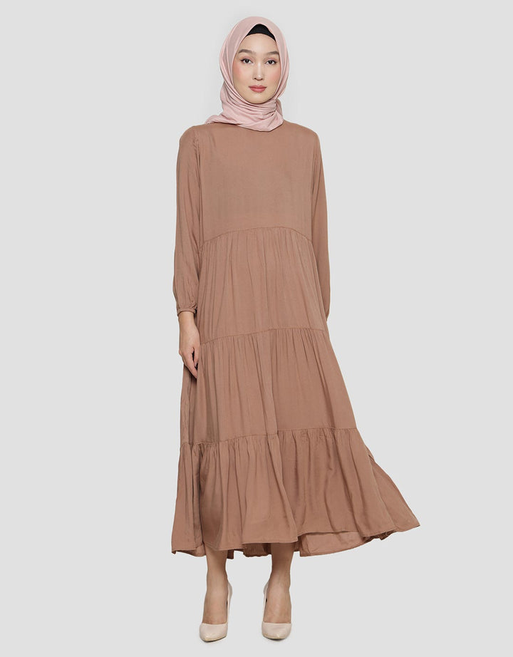 Annisa Rneck Tiered Rayon Maxi Dress Wanita