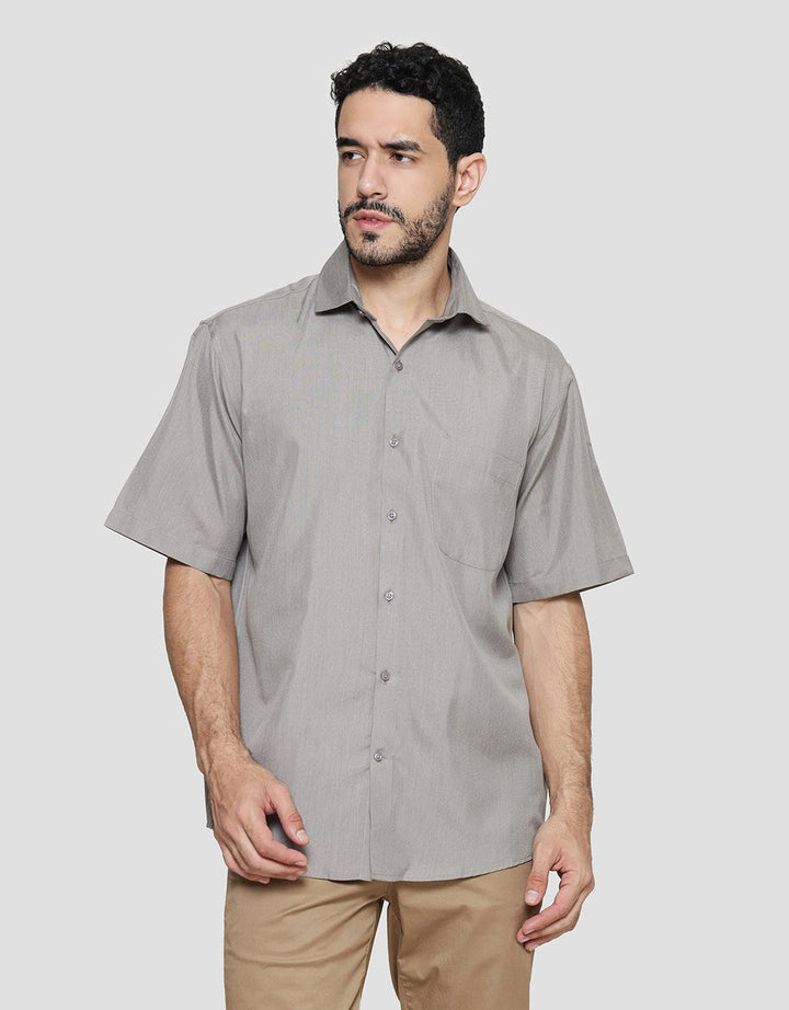 Cole Regular Solid Filafil Cvc Men's Short Sleeve Shirt