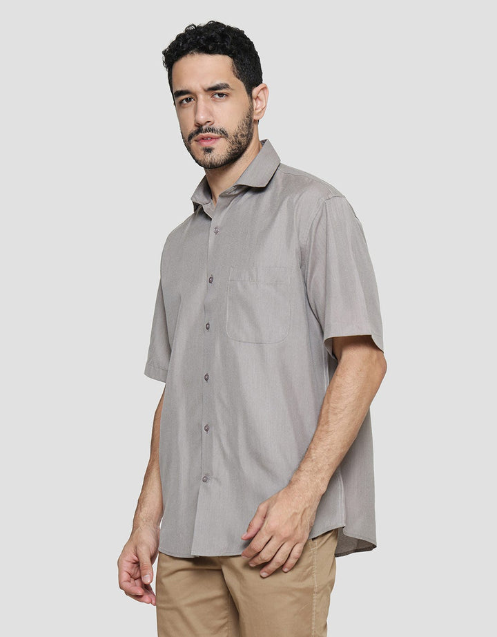 Cole Regular Solid Filafil Cvc Men's Short Sleeve Shirt
