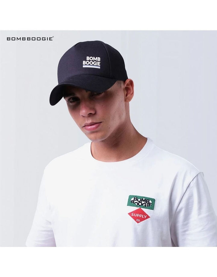 Bombboogie Topi Jeisen Polos Pria
