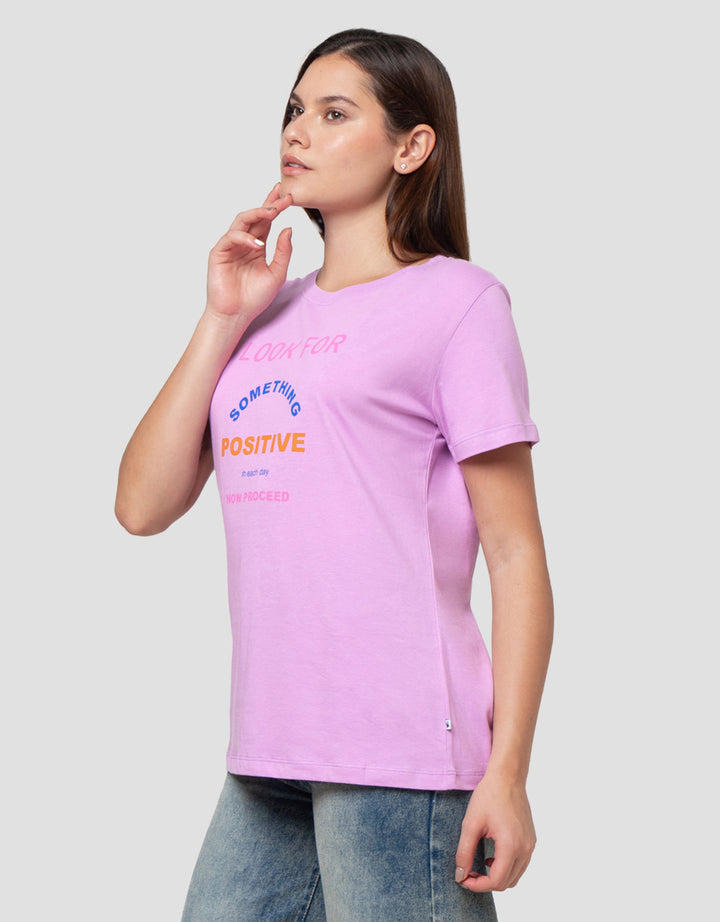 Cardinal Girl Print Look For Kaos Wanita