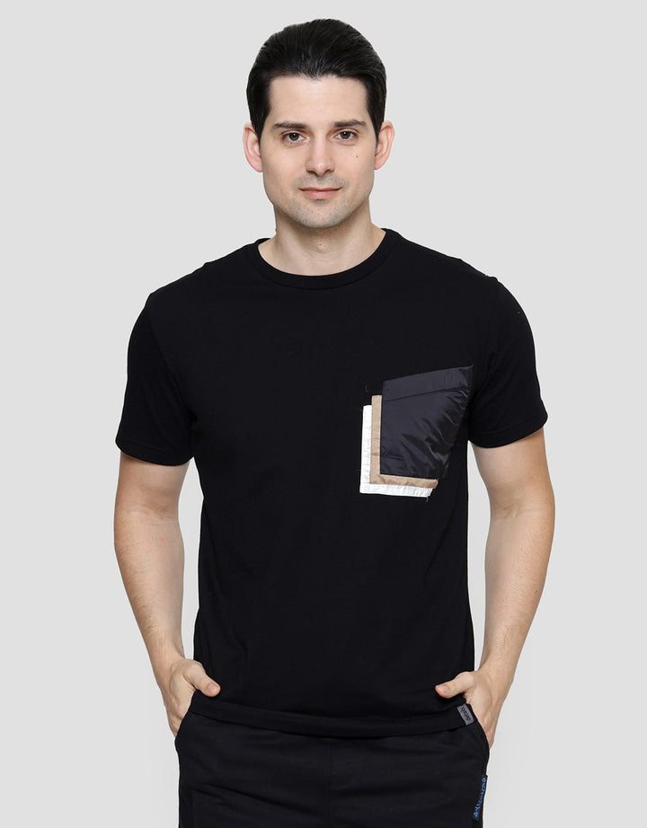 Riko Fit London Men's Short Sleeve T-Shirt Patch Pocket Details