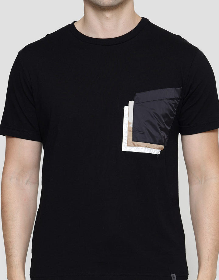 Riko Fit London Men's Short Sleeve T-Shirt Patch Pocket Details