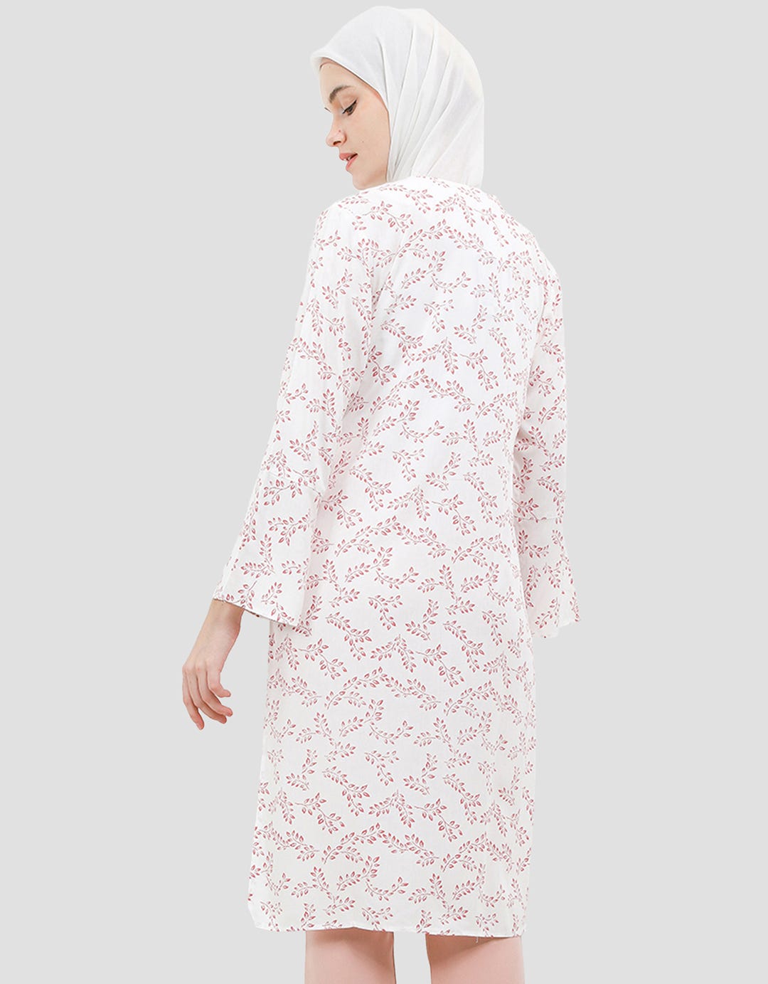 Arjuna Weda Regular Fit Ranting Daun Tunik Wanita
