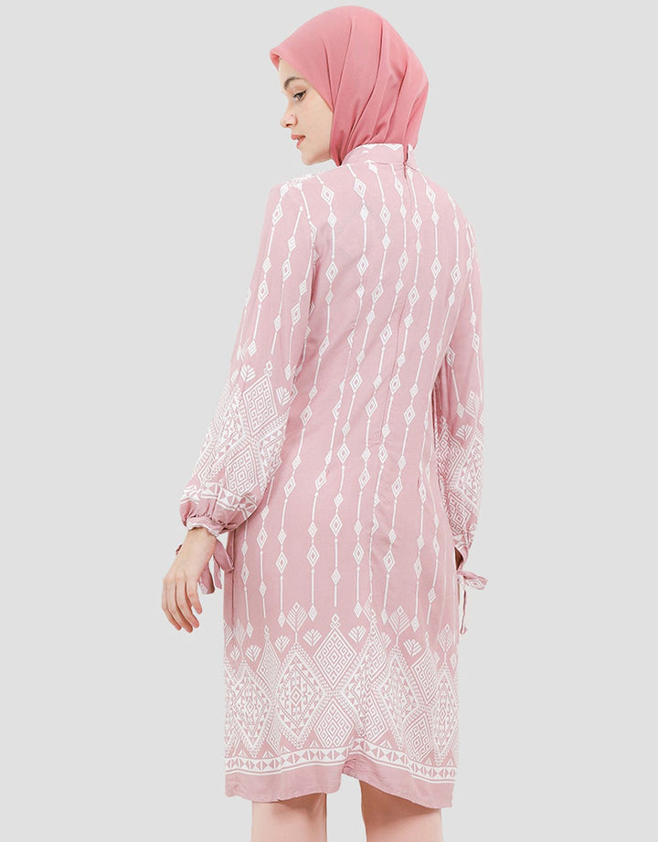 Arjuna Weda Regular Fit Modern Tunik Wanita