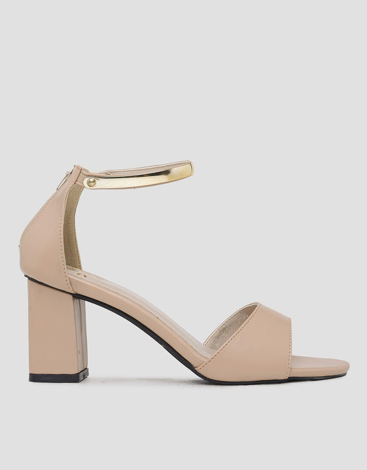 Yongki Komaladi Zipper Back Sandal Heals Wanita