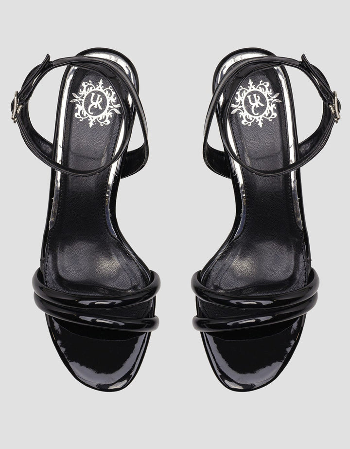 Yongki Komaladi Kyl Sandal Heals Wanita