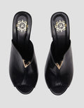 Yongki Komaladi V Design Sandal Heels Wanita